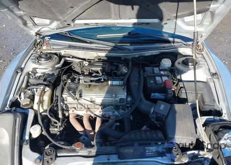 2000 Mitsubishi Eclipse Gs z USA, uszkodzony, nr VIN 4A3AC44G9YE104833